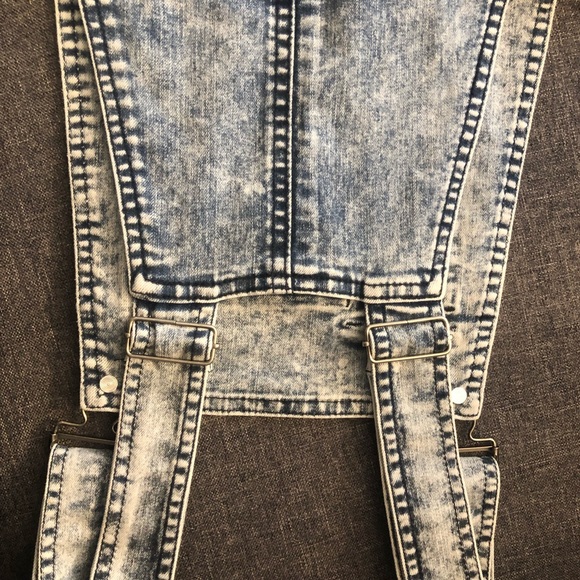 Jumpsuit Rompers - Picture 4 of 5